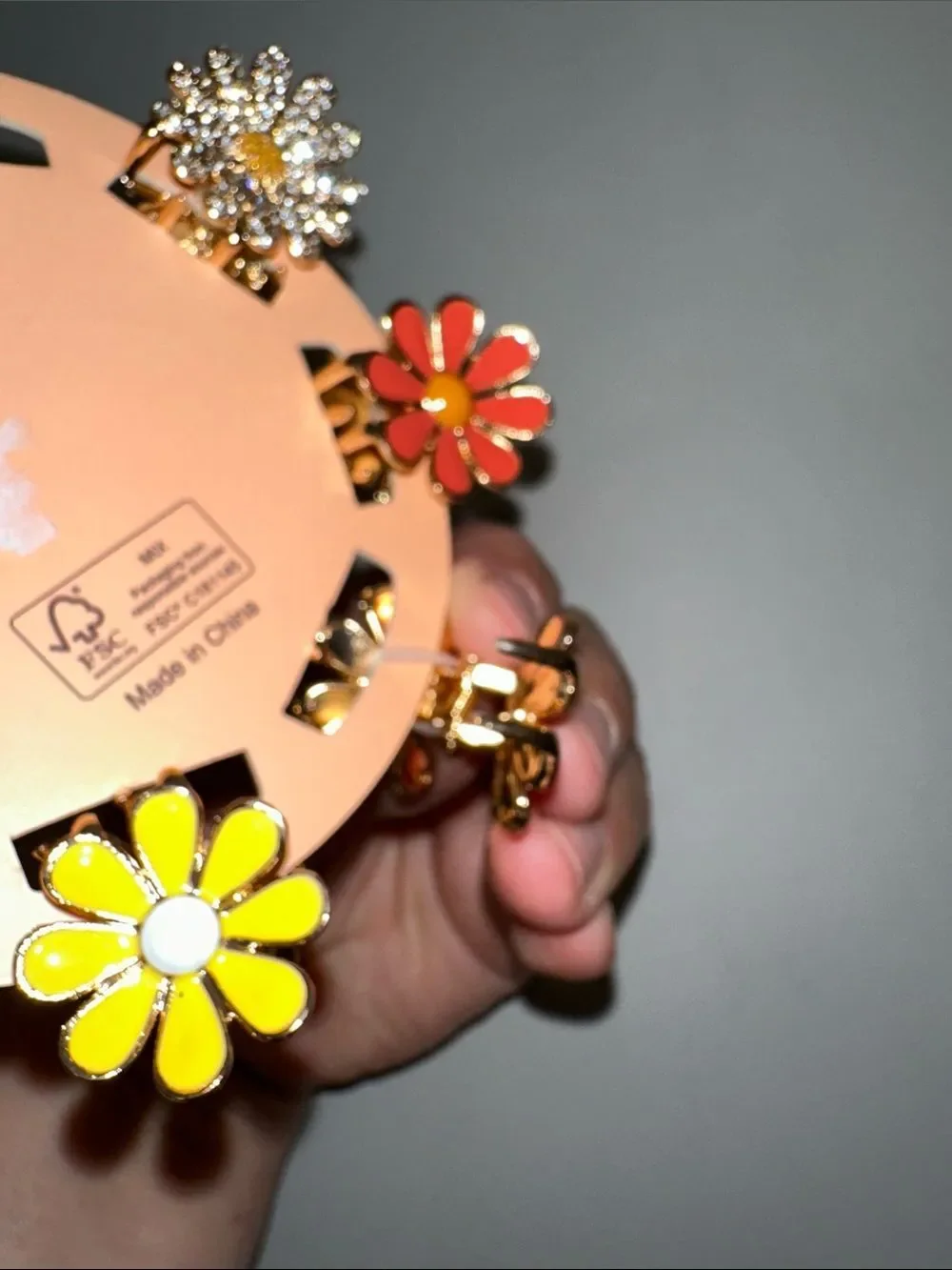 piper • k Multi Gold Tone Metal Enamel Jeweled Daisy flower mini hair clips 8pc